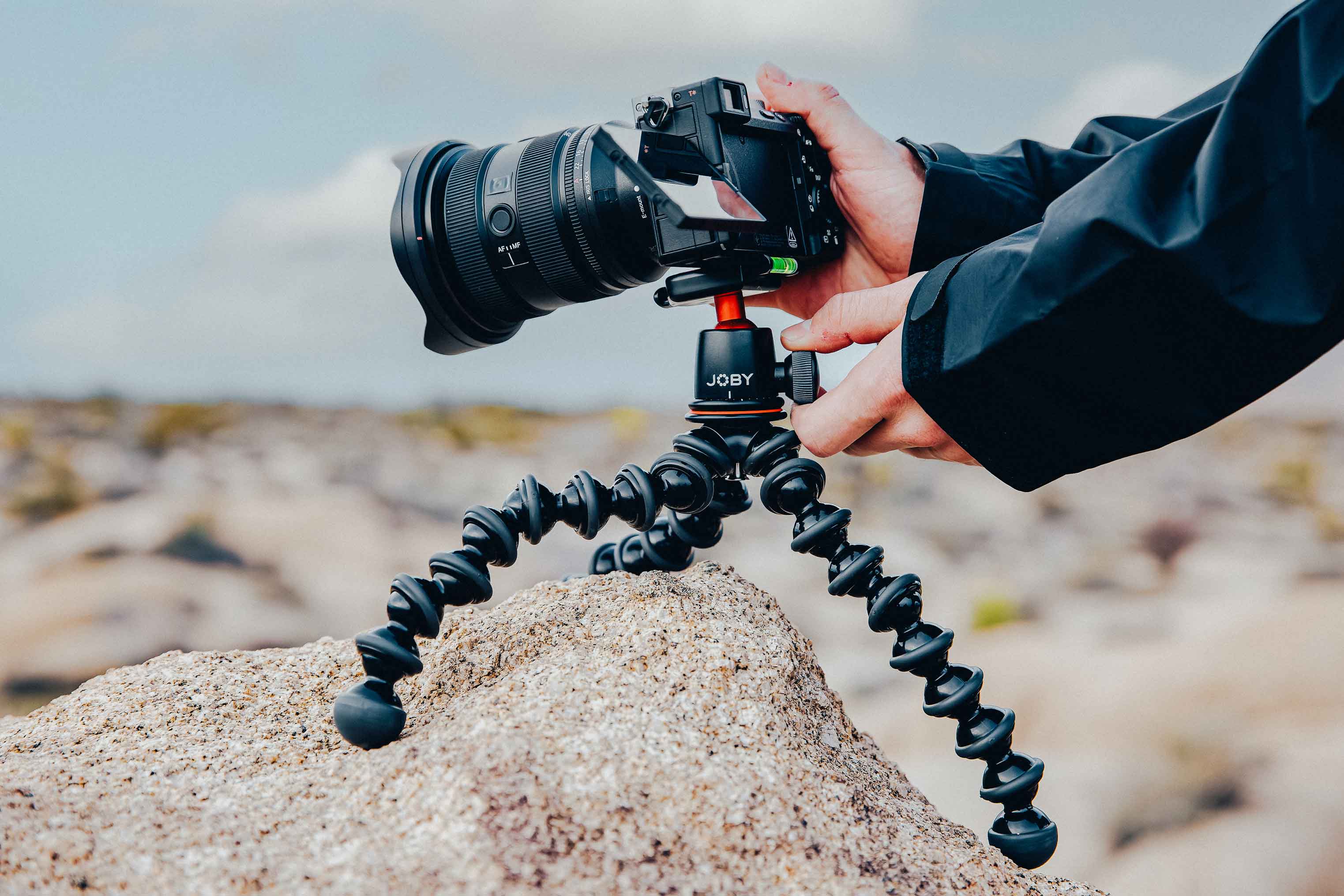 For Mirrorless/DSLR Cameras